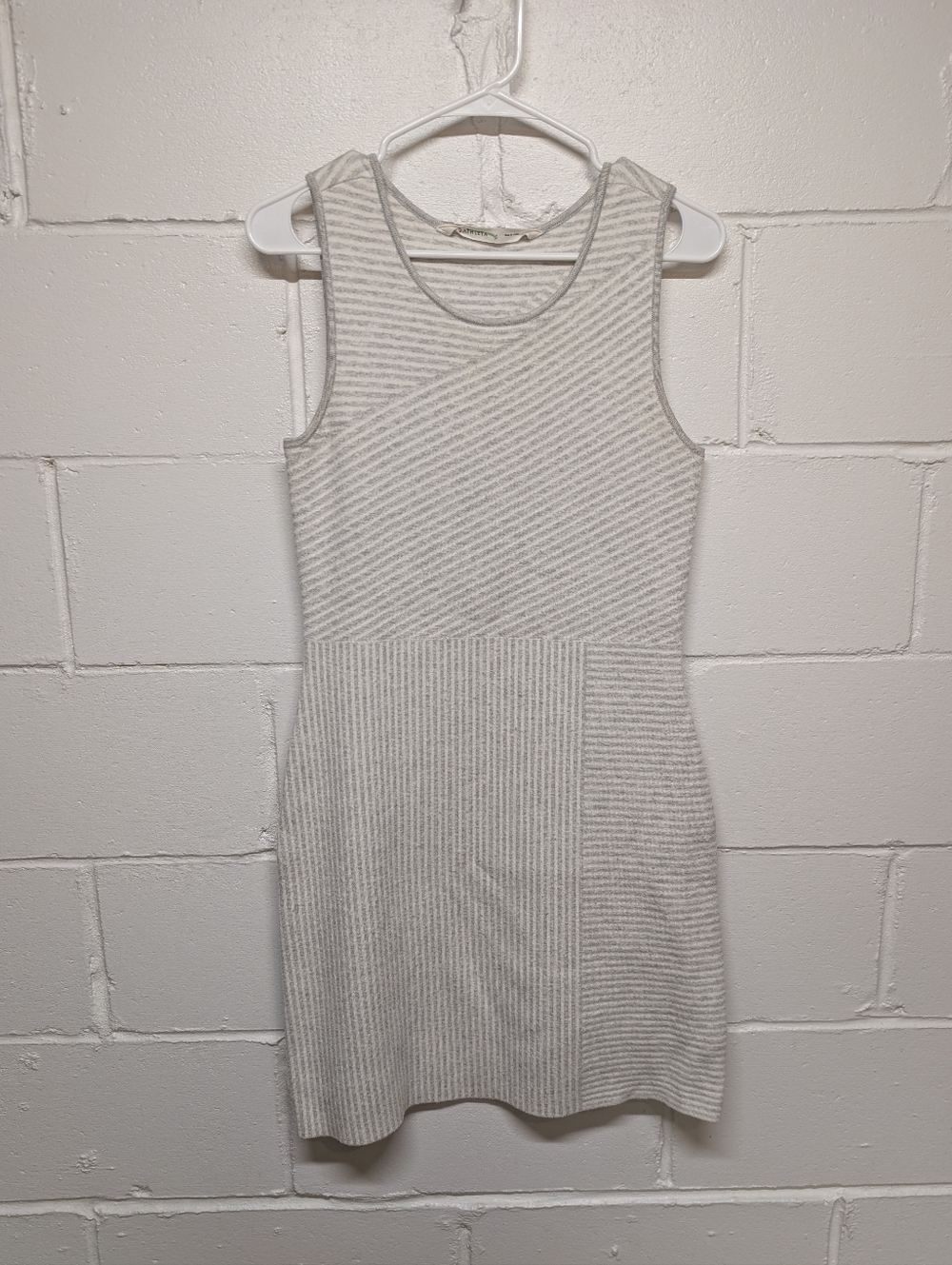 ATHLETA Chills and Valleys Tank Sleeveless Sweater Dress (Women's small)